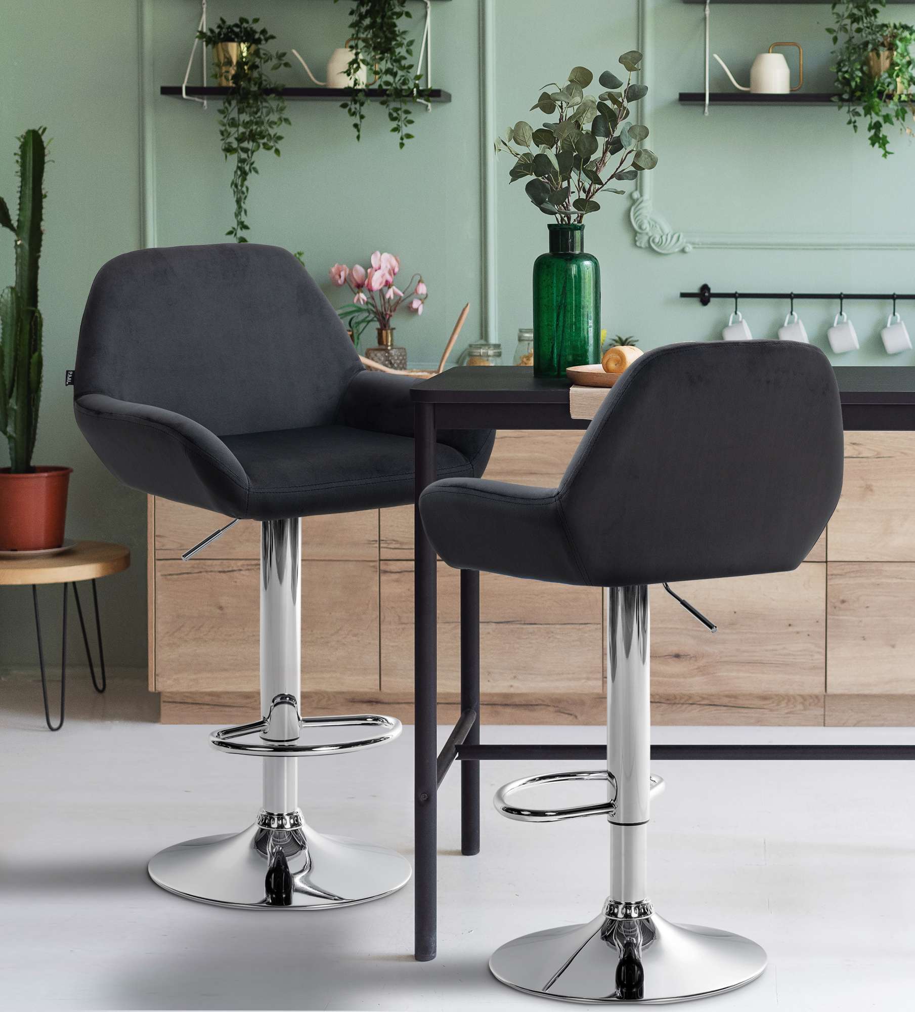 Set med 2 stycken Braga Sammet Barstolar