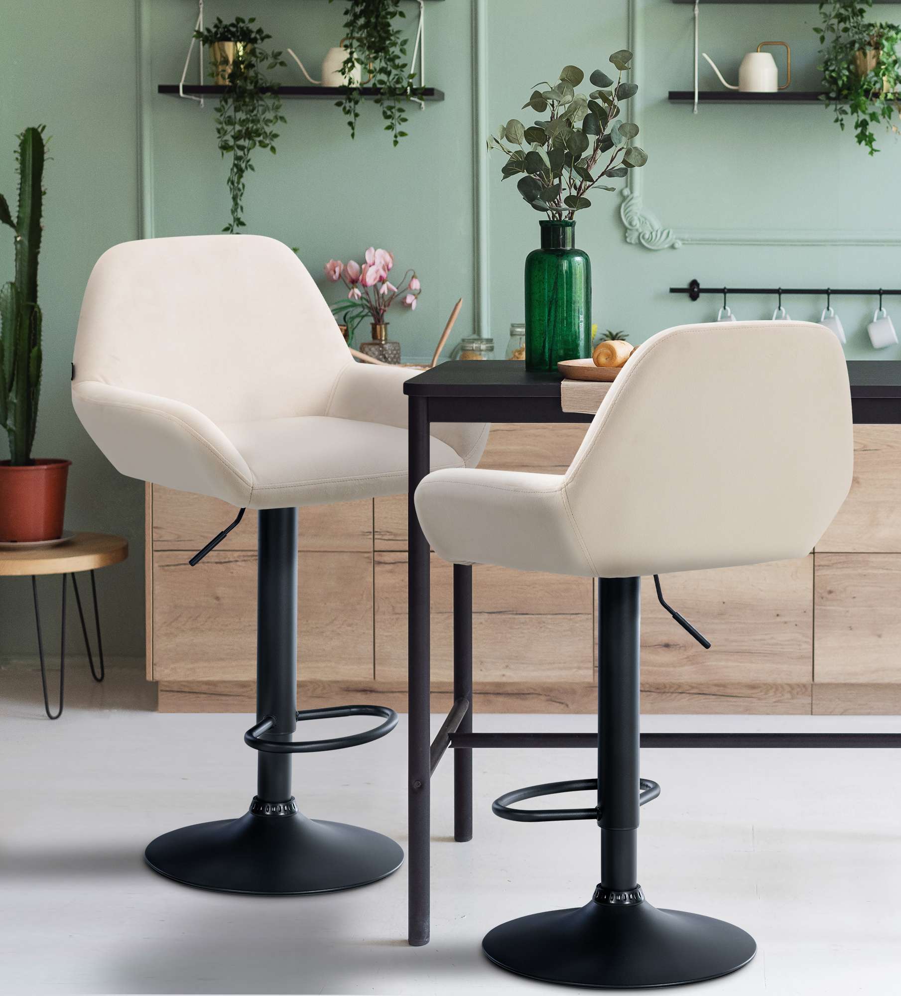 Set med 2 stycken Braga Sammet Barstolar