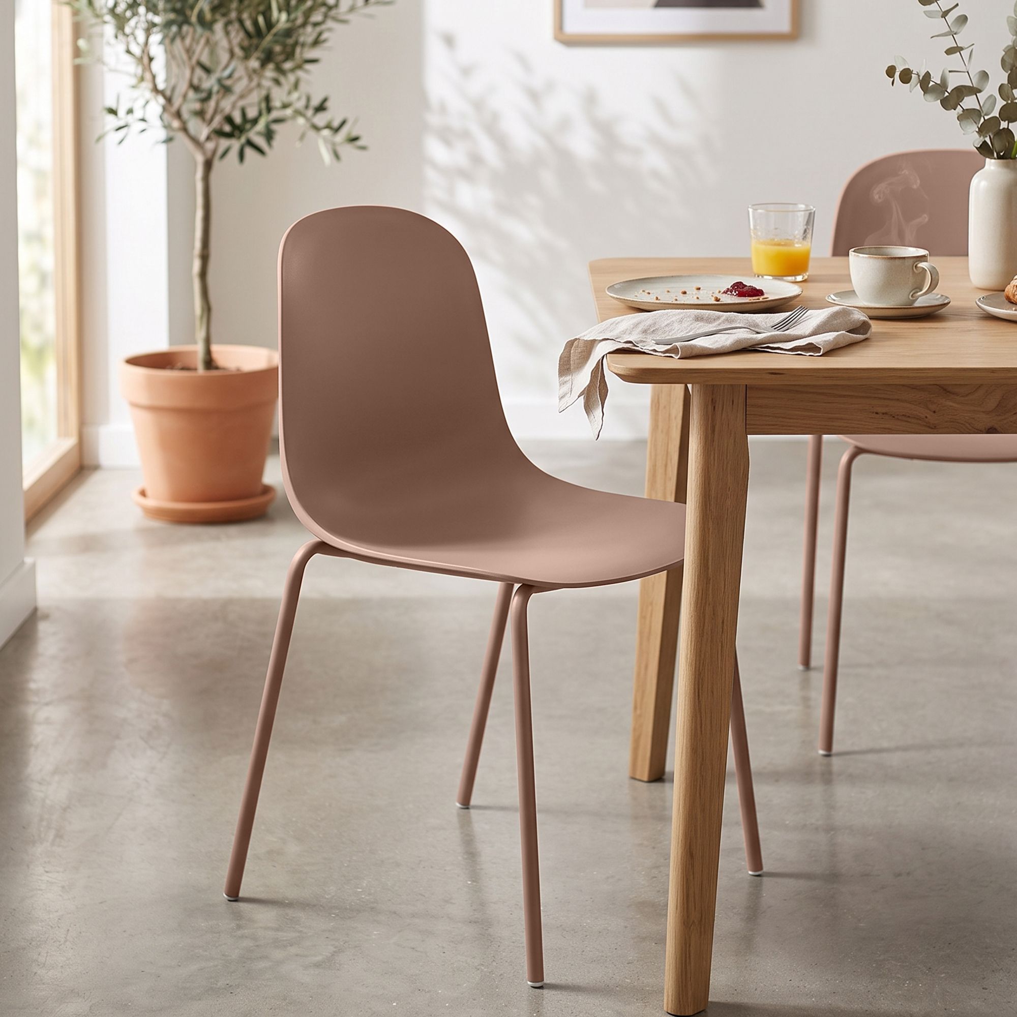 Stol Hardin &ndash; bekväm sits, stabil ram, modern design för ditt hem
