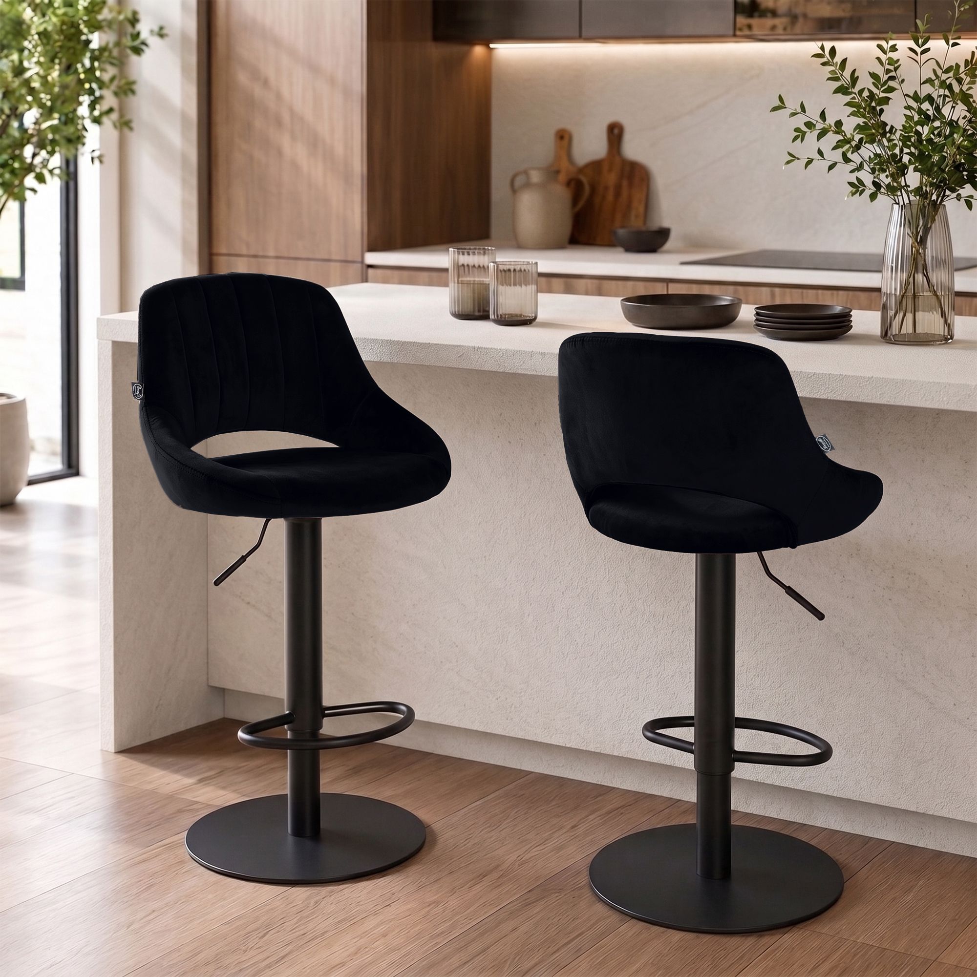 2-pack barstolar Milet svart med extra tunga fotplattor