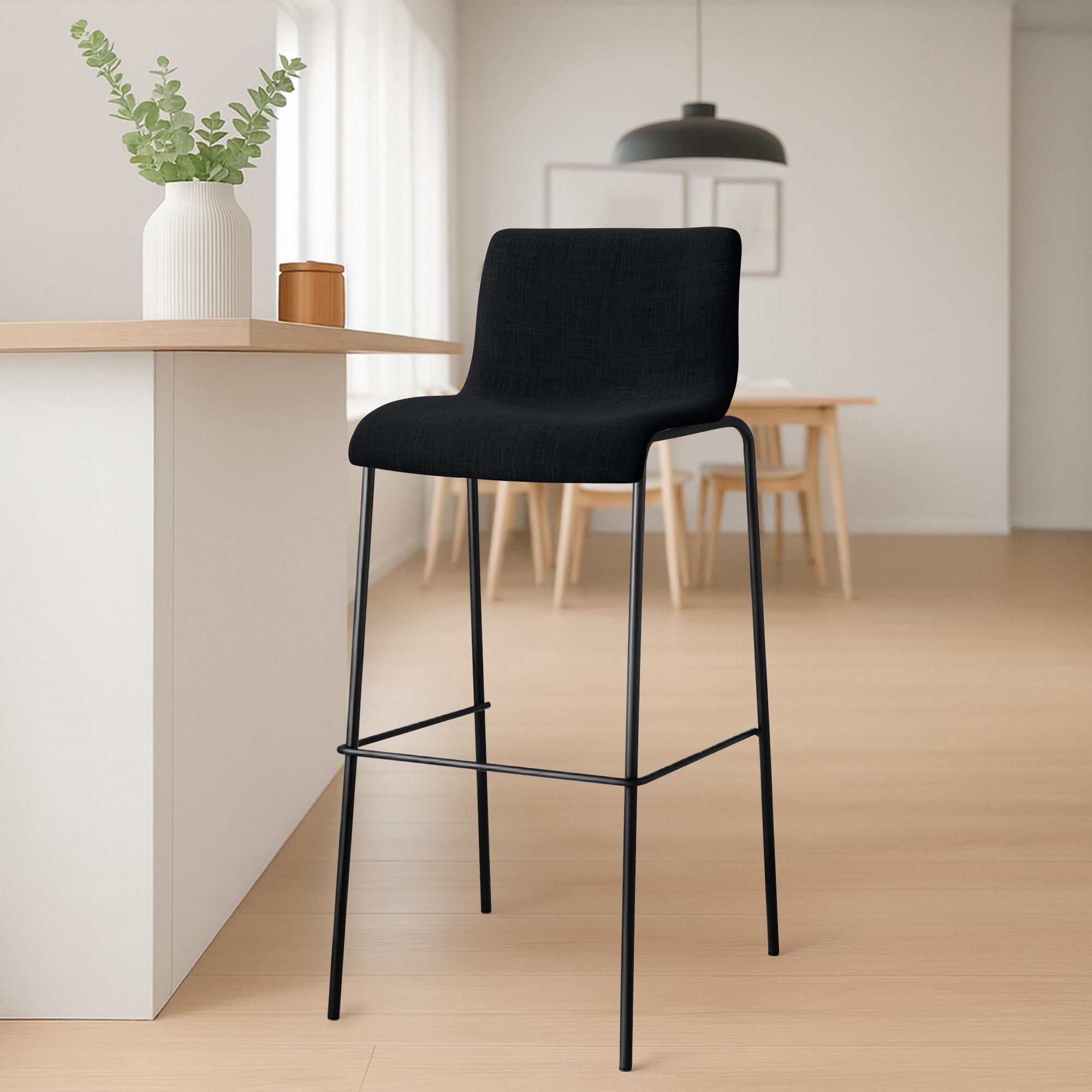 2-pack barstolar Hover i tyg med fyrbensstativ