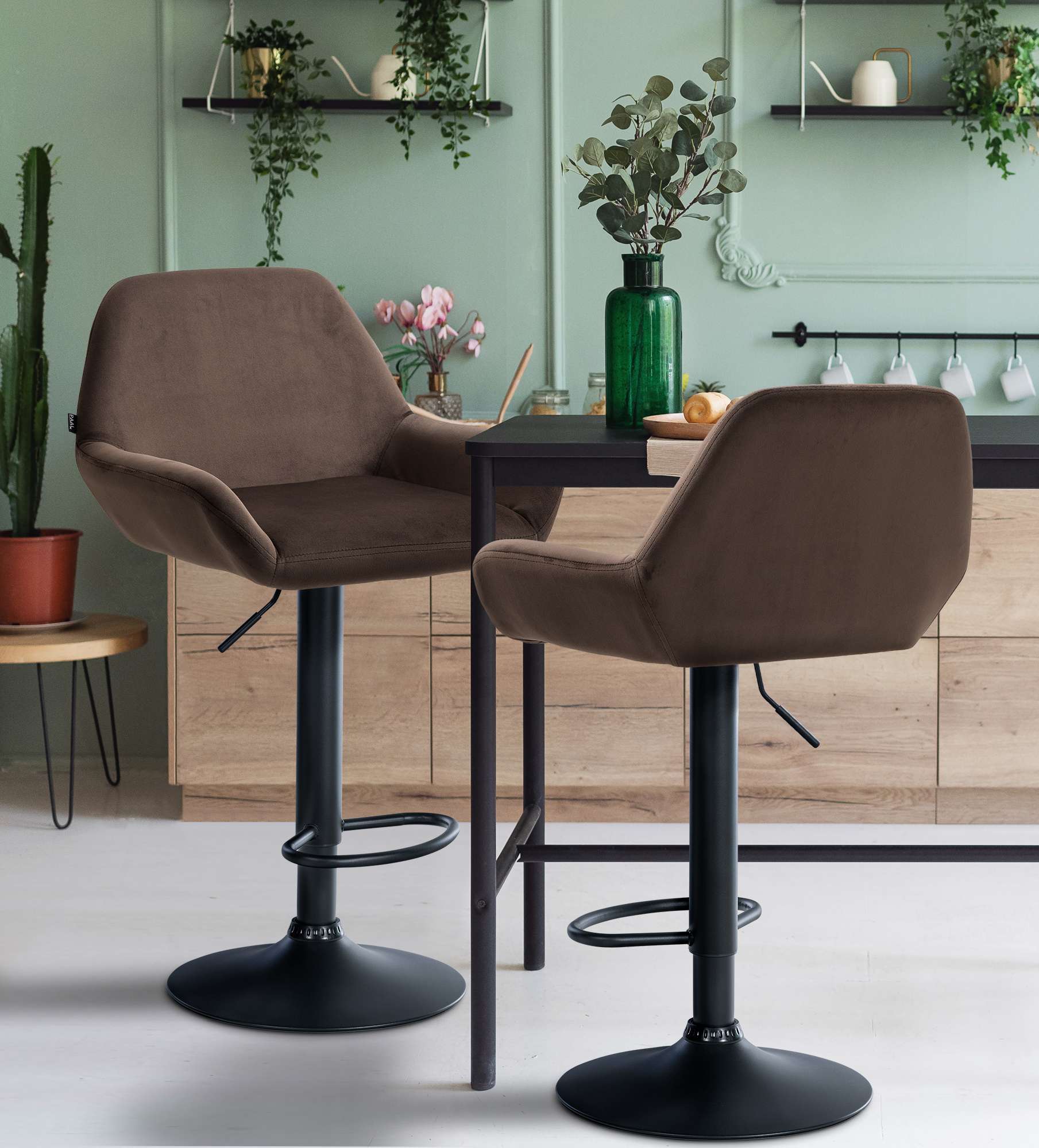 Set med 2 stycken Braga Sammet Barstolar